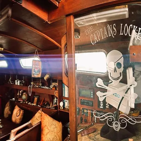 The Captains Locker - 30ft Yacht סן מיגל דה אבונה