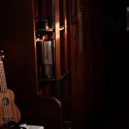 The Captains Locker - 30ft Yacht *