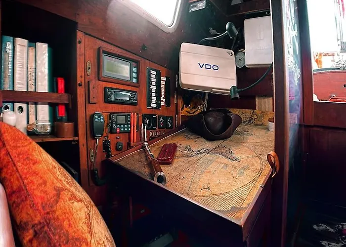 Botel The Captains Locker - 30ft Yacht San Miguel de Abona